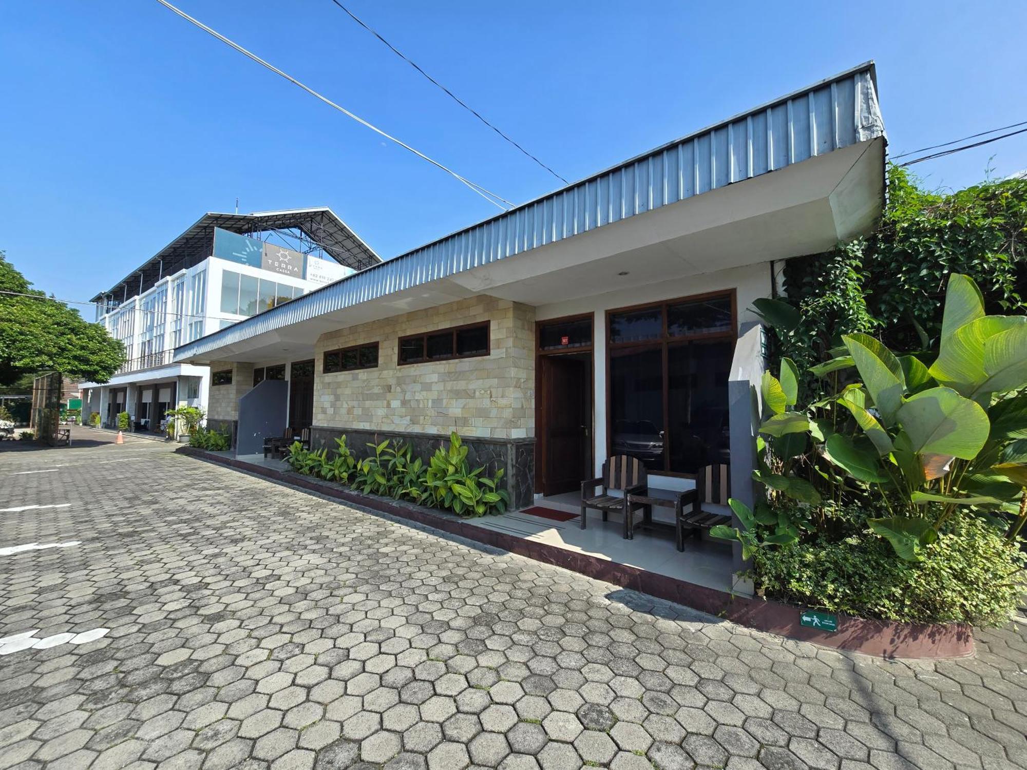 Kusma Hotel Bandungan Семаранг Экстерьер фото