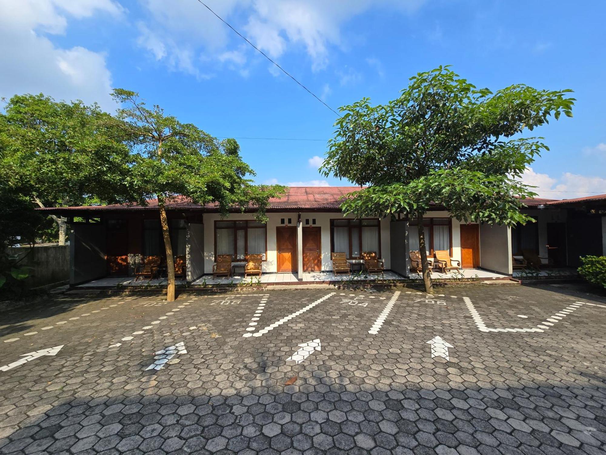 Kusma Hotel Bandungan Семаранг Экстерьер фото
