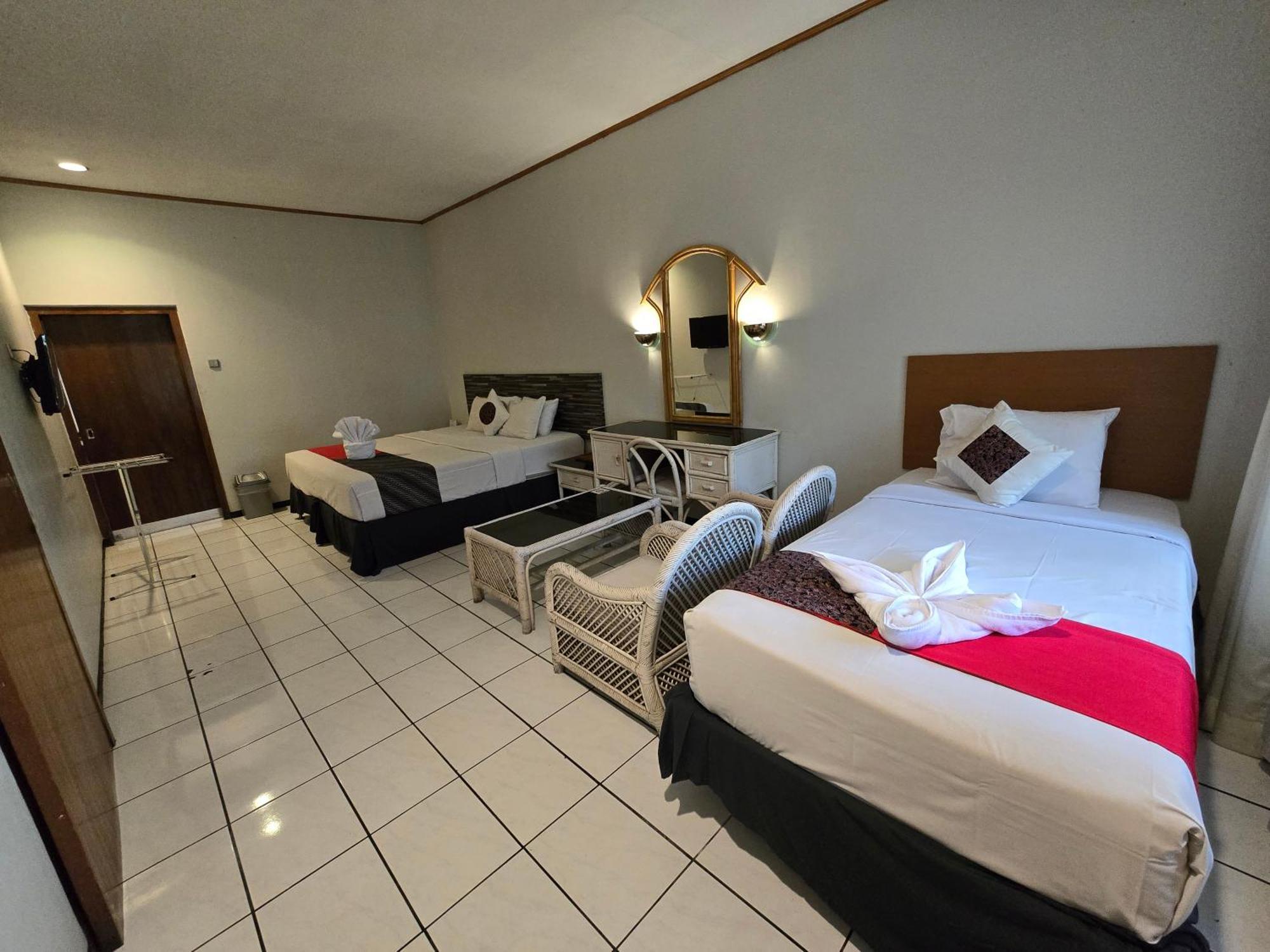 Kusma Hotel Bandungan Семаранг Экстерьер фото